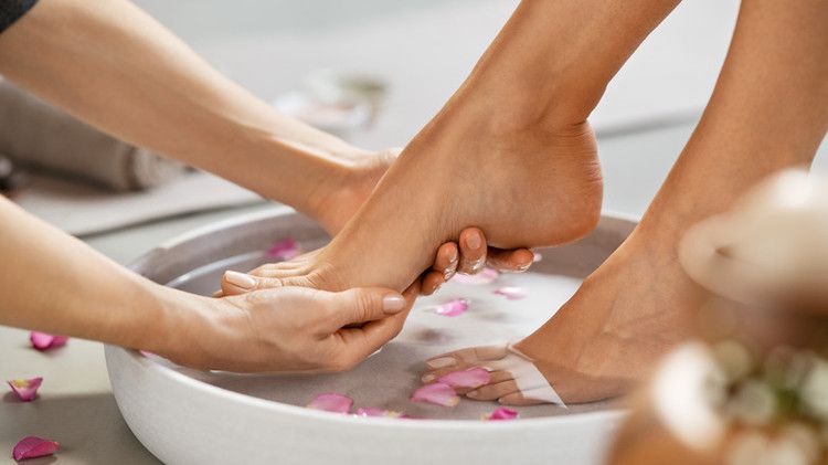 Savvvy Signature Pedicure